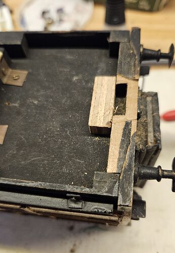 20260508_150525-coupler
