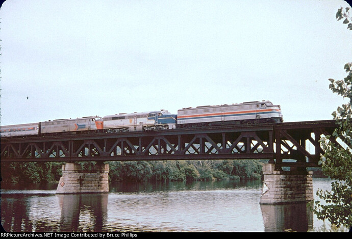 pictures_81954_ATK_284_on_Water_Level_Ex_Pattersonville_NY_21-08-1975_CMS1