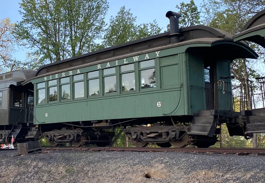 Sierra Coach No. 6 - (Mike Ninneman)