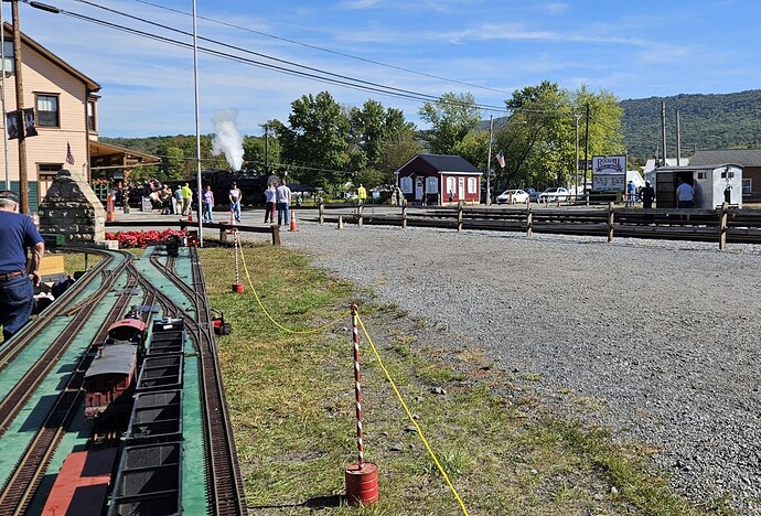 20251004_112049-track-station